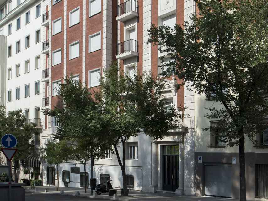 El edificio ubicado en el número 4 de la calle Hermanos Bécquer es propiedad de la familia de la joven.