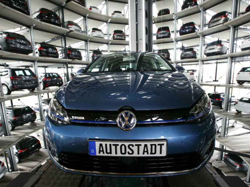 Vehículos Volkswagen en la fábrica de Wolfsburgo.
