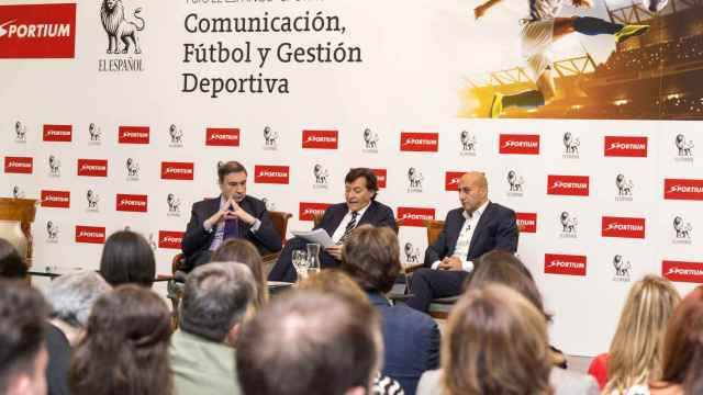 Pedro J. Ramírez, José Ramón Lete y Alberto Eljarrat inauguraron el evento.
