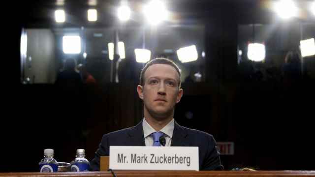Mark Zuckerberg comparece ante el Senado de EEUU.